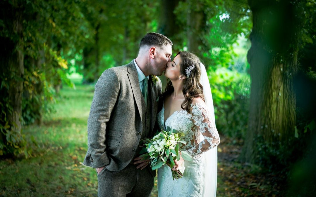 Nailcote Hall Warwickshire Wedding Photographs: Zoe & Chris